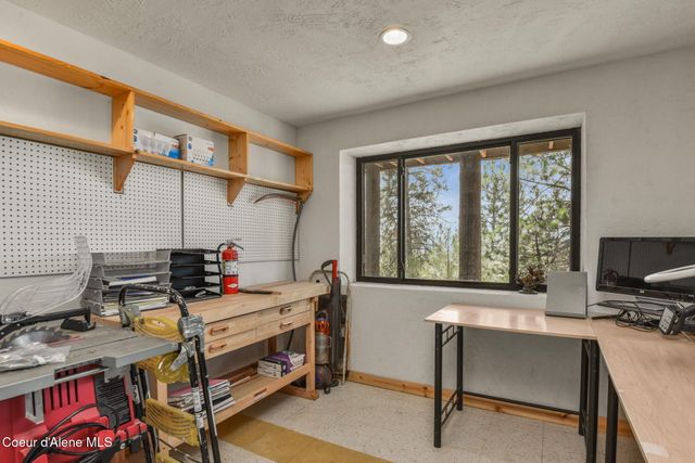 1979 E FALCON CREST RD, Harrison, ID 83833