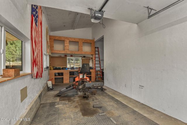1979 E FALCON CREST RD, Harrison, ID 83833