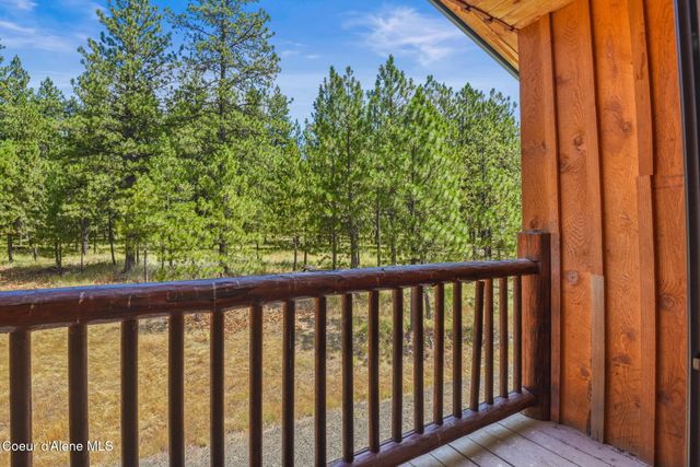 1979 E FALCON CREST RD, Harrison, ID 83833