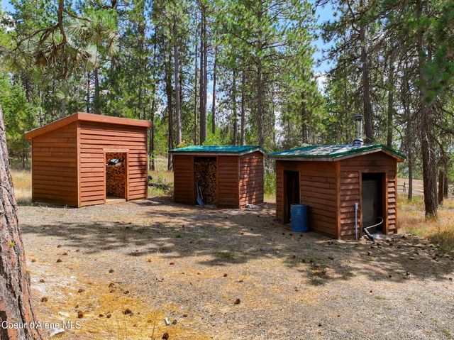 1979 E FALCON CREST RD, Harrison, ID 83833