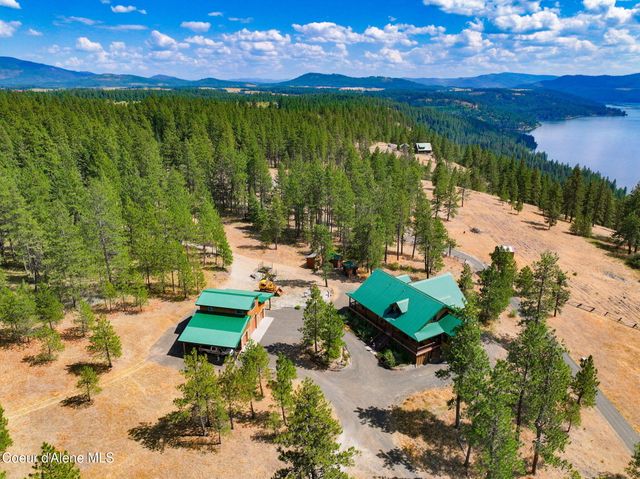 1979 E FALCON CREST RD, Harrison, ID 83833