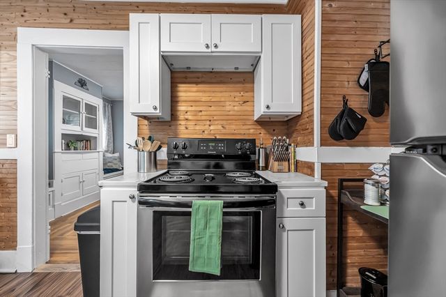 1451 Bay St, Springfield, MA 01109