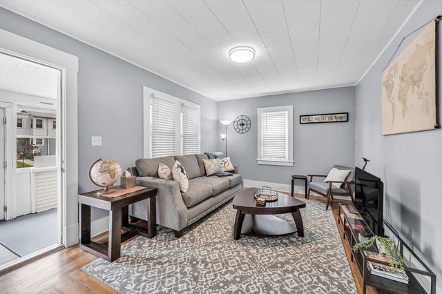 1451 Bay St, Springfield, MA 01109