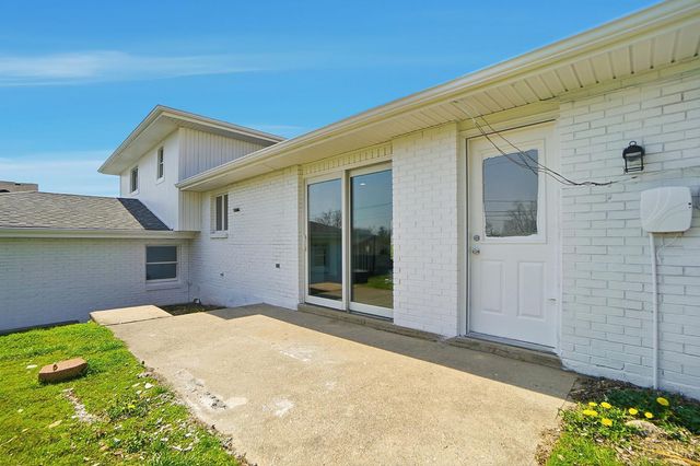 6 Fairborn Court, Hamilton, OH 45013