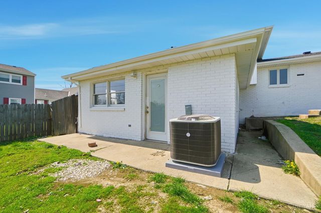 6 Fairborn Court, Hamilton, OH 45013
