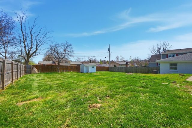 6 Fairborn Court, Hamilton, OH 45013