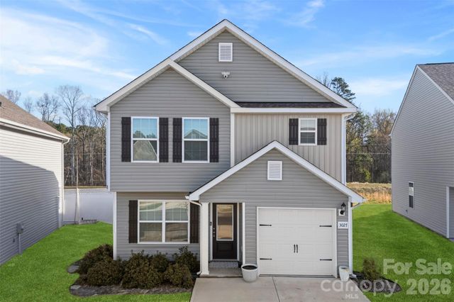 3027 Crescent Lake Lane, Charlotte, NC 28214