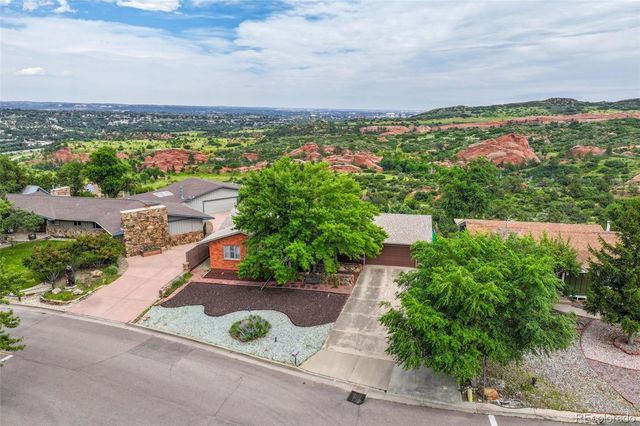 223 Crystal Hills Boulevard, Manitou Springs, CO 80829