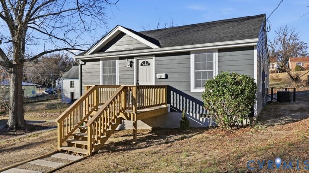 331 Walnut St, Petersburg, VA 23803