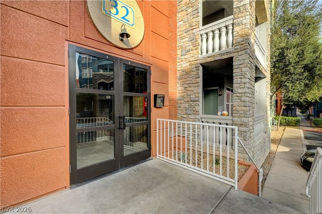 32 East Serene Avenue 407, Las Vegas, NV 89123