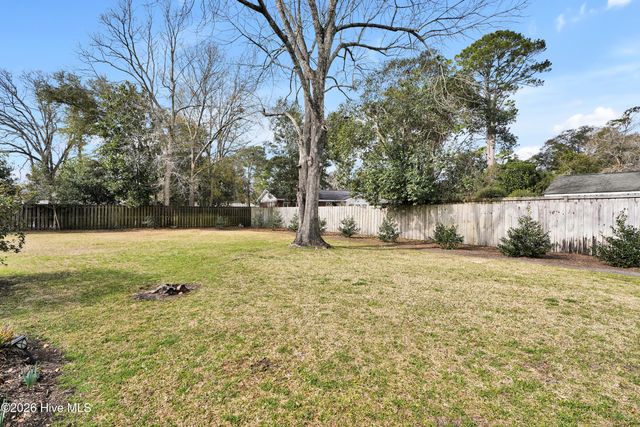 1706 Lincoln Road, Wilmington, NC 28403