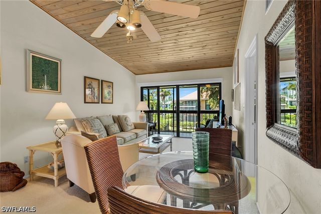 58 Manor TER 8-204, Marco Island, FL 34145