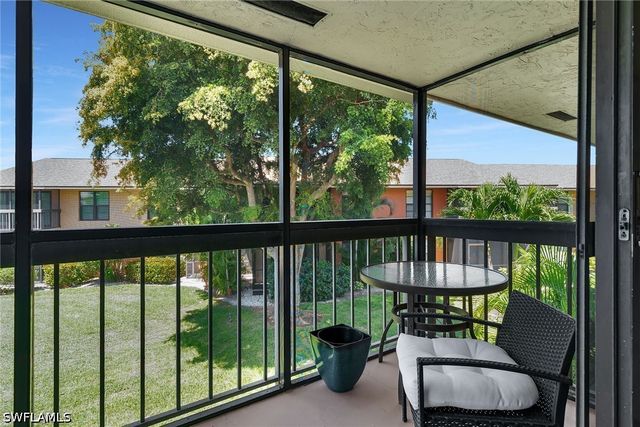 58 Manor TER 8-204, Marco Island, FL 34145