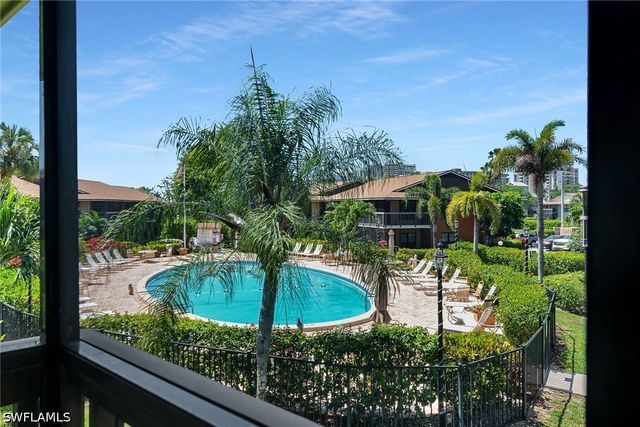58 Manor TER 8-204, Marco Island, FL 34145