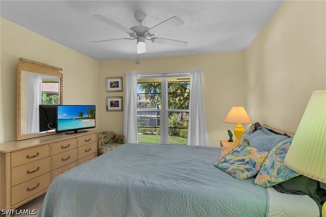 58 Manor TER 8-204, Marco Island, FL 34145