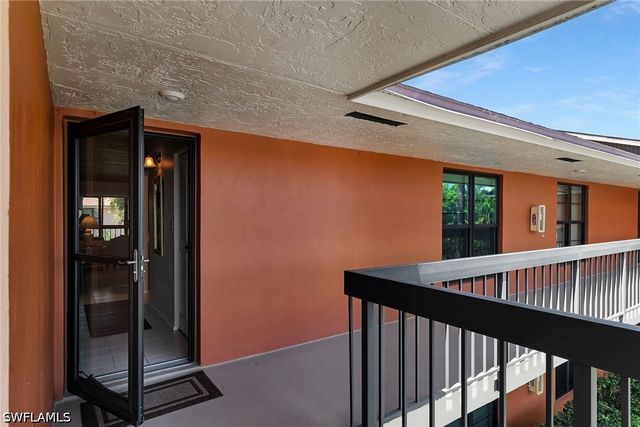58 Manor TER 8-204, Marco Island, FL 34145