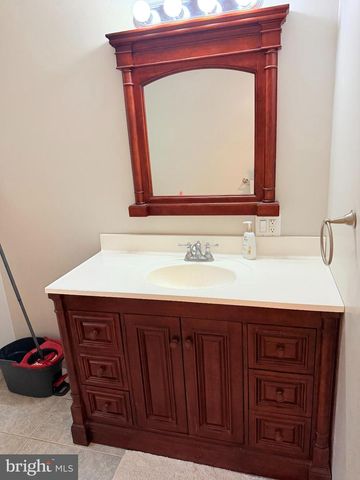 242 SPRING ST, State College, PA 16801