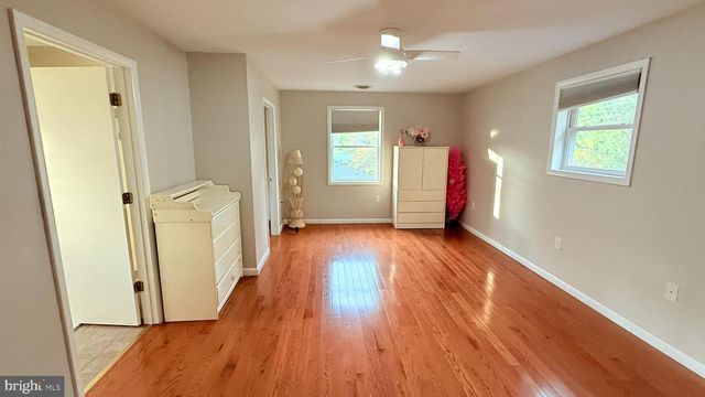 242 SPRING ST, State College, PA 16801