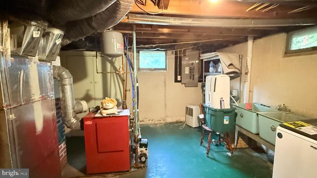 242 SPRING ST, State College, PA 16801