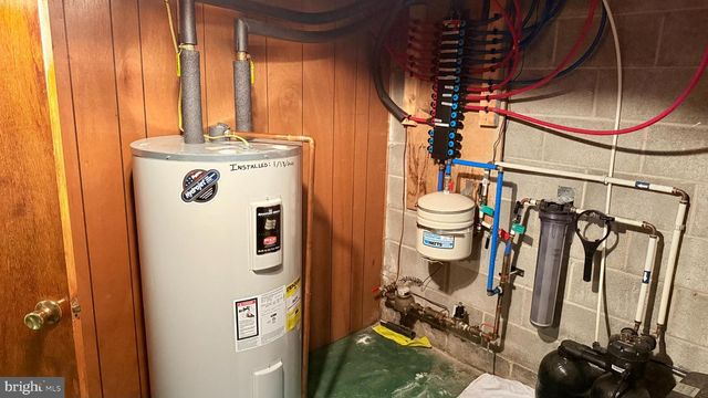 242 SPRING ST, State College, PA 16801