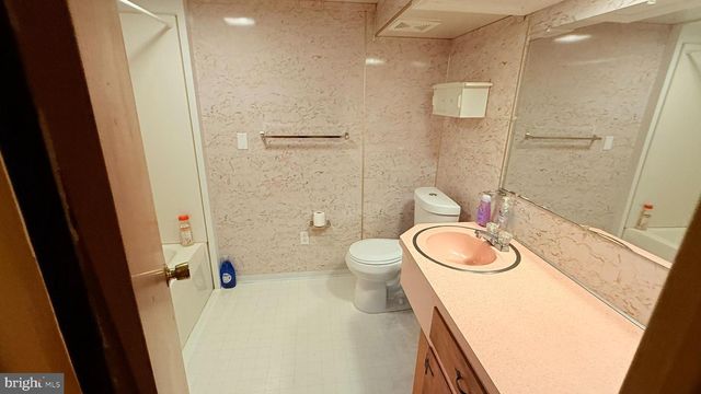 242 SPRING ST, State College, PA 16801