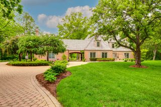 2377 W Course Drive, Riverwoods, IL 60015