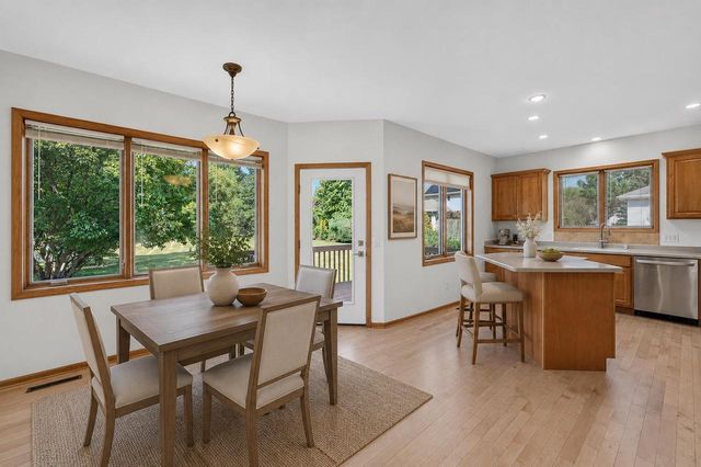 8701 Nelson Crossing, Verona, WI 53593