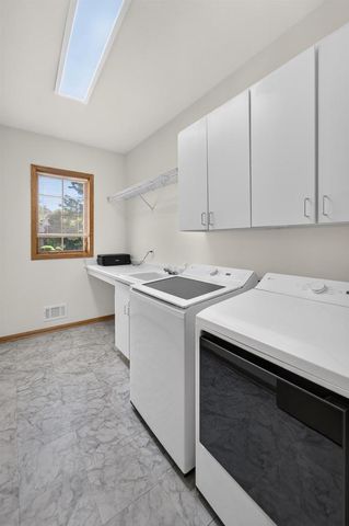 8701 Nelson Crossing, Verona, WI 53593