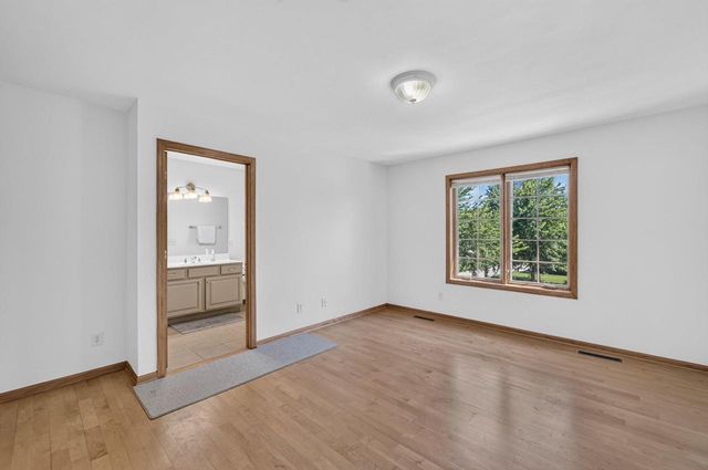 8701 Nelson Crossing, Verona, WI 53593