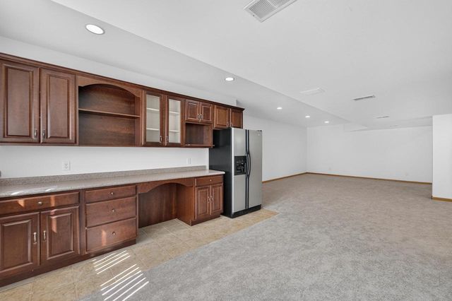 8701 Nelson Crossing, Verona, WI 53593