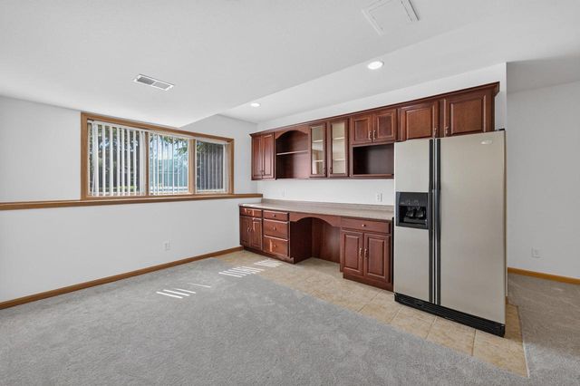 8701 Nelson Crossing, Verona, WI 53593