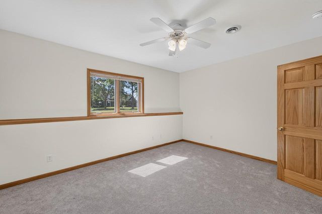 8701 Nelson Crossing, Verona, WI 53593