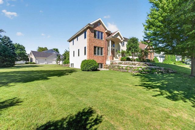 8701 Nelson Crossing, Verona, WI 53593