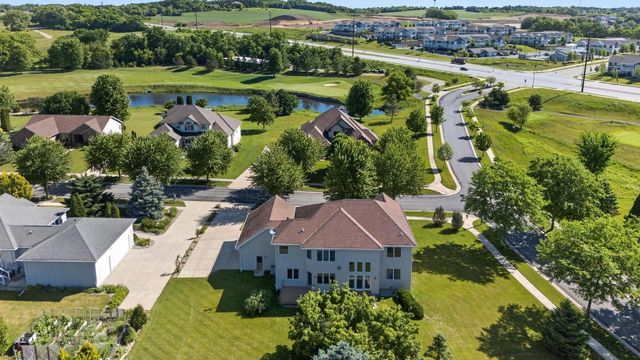 8701 Nelson Crossing, Verona, WI 53593