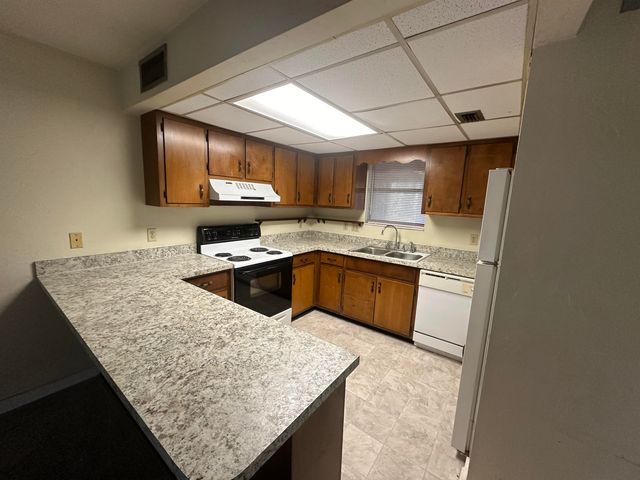 312 Wood Grove Ct Apt 28, Tallahassee, FL 32301