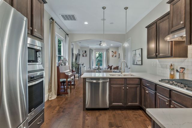 232 Cedar Place Row, Nashville, TN 37221