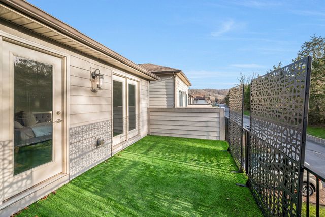 232 Cedar Place Row, Nashville, TN 37221