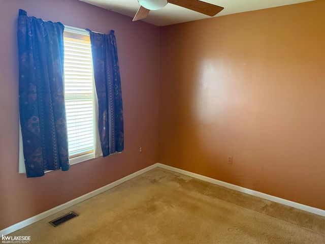 1120 West Boulevard, Marine City, MI 48039