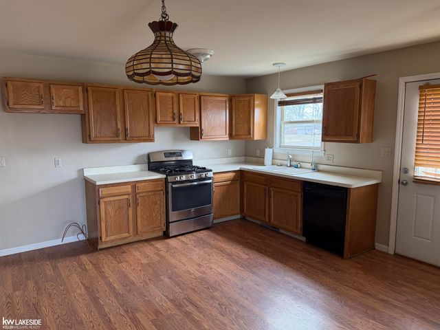 1120 West Boulevard, Marine City, MI 48039