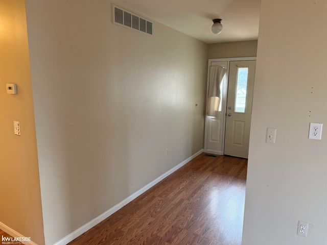 1120 West Boulevard, Marine City, MI 48039