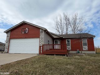 1120 West Boulevard, Marine City, MI 48039