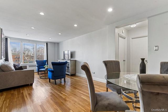 5425 Valles Avenue 3F, Bronx, NY 10471