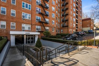 5425 Valles Avenue 3F, Bronx, NY 10471