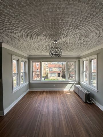 8204 S Elizabeth Street 2, Chicago, IL 60620