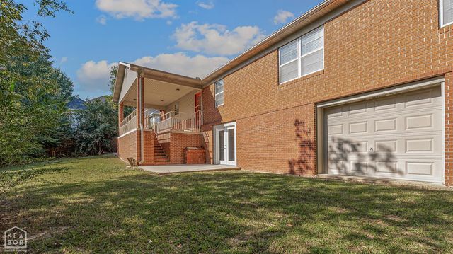 2801 Linwood Drive, Paragould, AR 72450