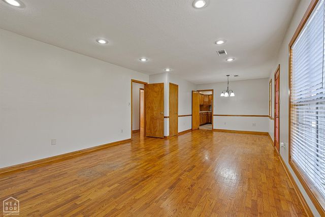 2801 Linwood Drive, Paragould, AR 72450