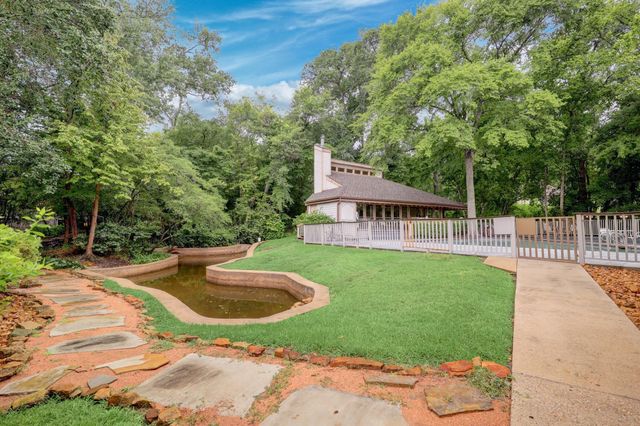 3900 Aspen Drive A207, Montgomery, TX 77356