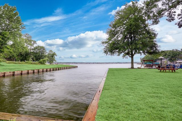 3900 Aspen Drive A207, Montgomery, TX 77356