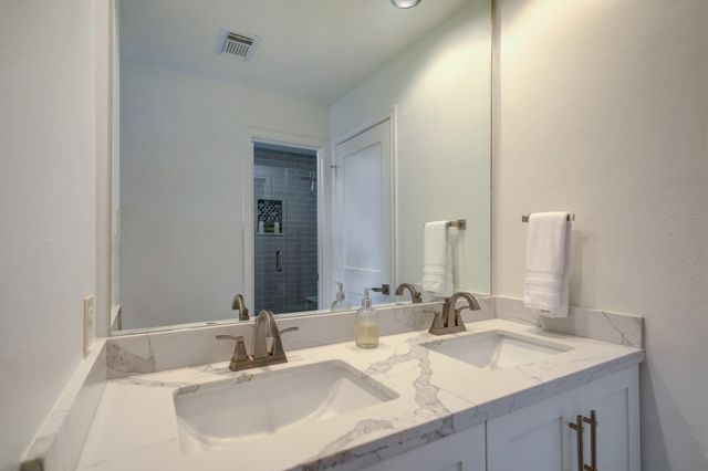 3900 Aspen Drive A207, Montgomery, TX 77356