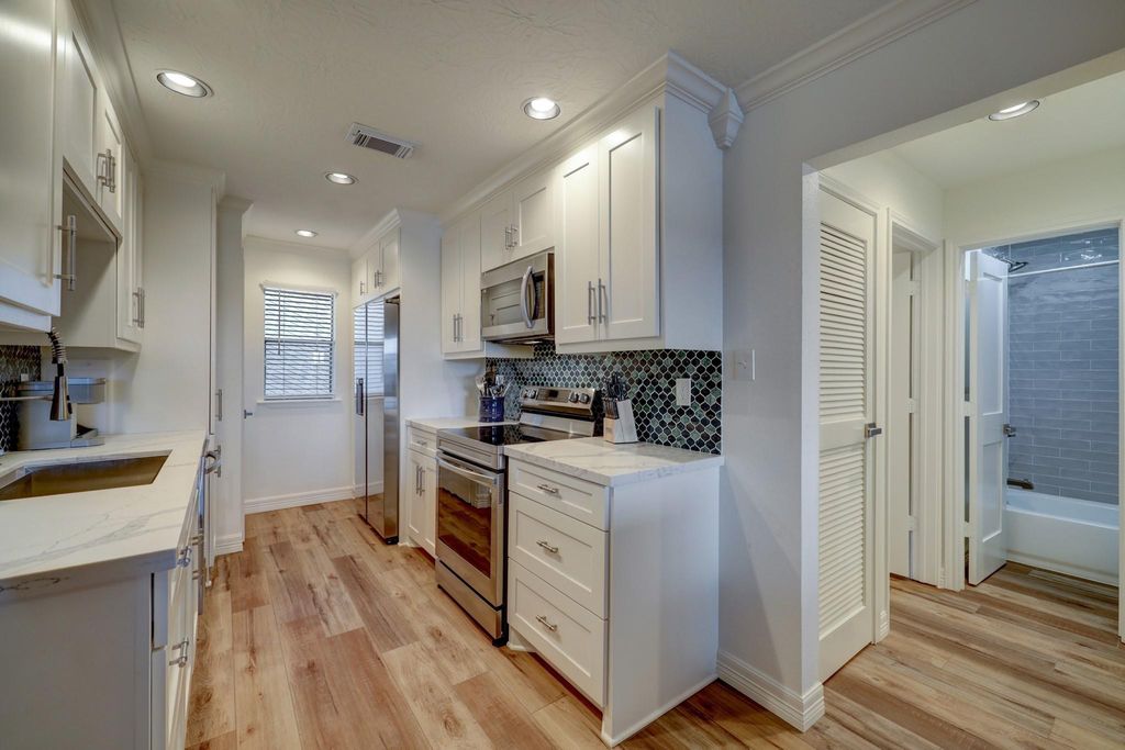 3900 Aspen Drive A207, Montgomery, TX 77356